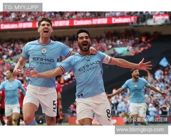 曼联与曼城在美国热身赛中激烈对抗展现英超豪门风采